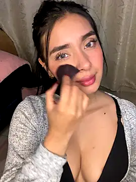 MiaSofia   online show from December 14, 2025, 4:40 am