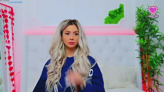 Snapshot of AriannaSins chatting on March 5, 2025, 1:06 pm AriannaSins online show from March 5, 2025, 1:06 pm