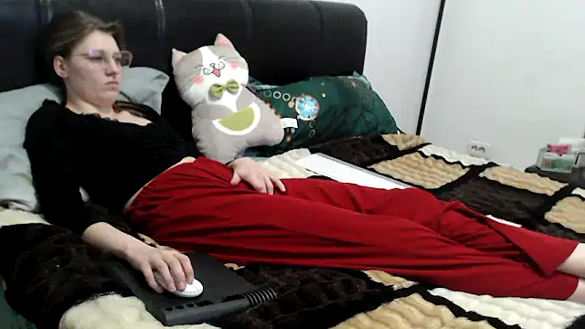 SandyCassie online show from February 14, 2026, 6:48 pm