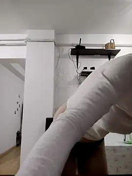 SandyCassie online show from February 28, 2026, 7:48 pm