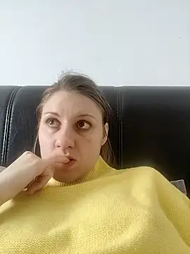 SandyCassie online show from March 11, 2026, 12:33 pm