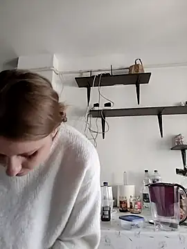 SandyCassie online show from March 13, 2026, 12:45 pm