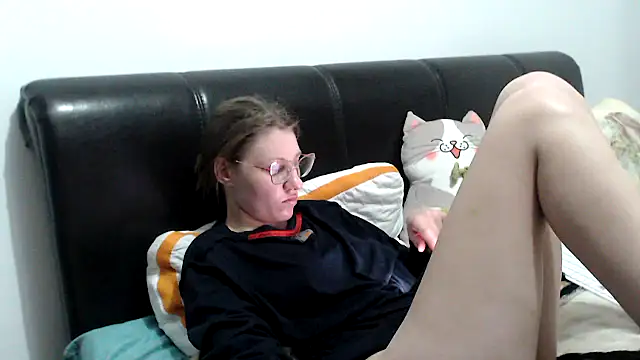 SandyCassie online show from March 14, 2026, 8:25 pm