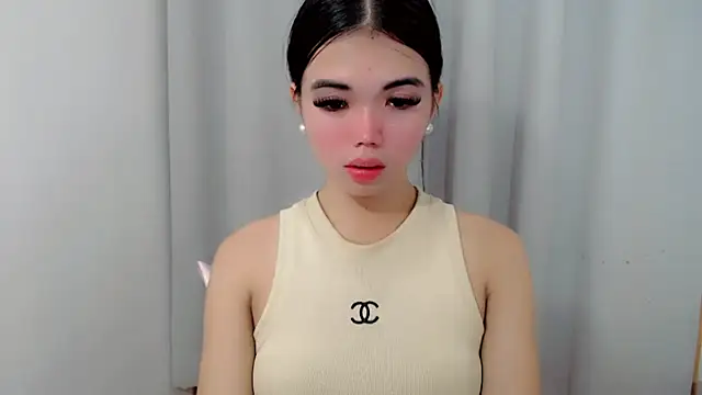 Snapshot of Urcutie_Ayah chatting on October 17, 2025, 6:38 am Urcutie Ayah online show from October 17, 2025, 6:38 am