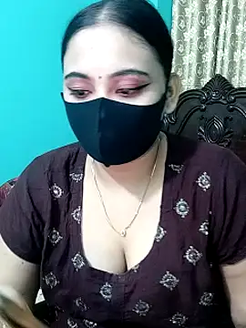 Snapshot of Porimoni22 chatting on February 6, 2026, 10:35 pm Porimoni22 online show from February 6, 2026, 10:35 pm