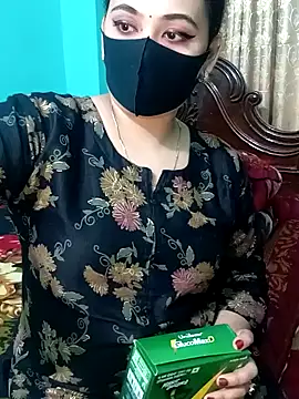 Snapshot of Porimoni22 chatting on February 17, 2026, 9:21 pm Porimoni22 online show from February 17, 2026, 9:21 pm