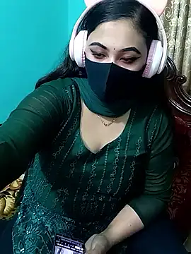 Snapshot of Porimoni22 chatting on February 22, 2026, 2:15 pm Porimoni22 online show from February 22, 2026, 2:15 pm