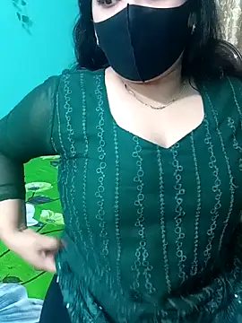 Porimoni22 online show from April 12, 2026, 10:15 pm