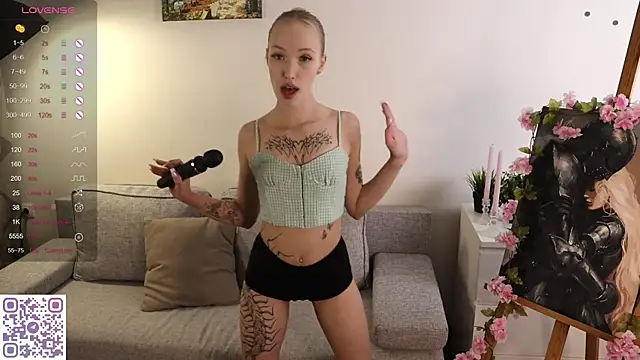 Snapshot of Grace_Glend chatting on July 9, 2026, 10:14 pm Grace Glend online show from July 9, 2026, 10:14 pm