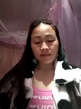 Spring-mky online show from December 3, 2025, 1:53 pm