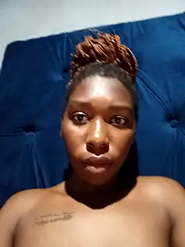 sexysmalldaily04 online show from November 7, 2025, 3:39 am