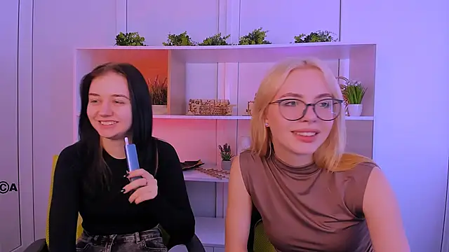 miki ti online show from October 26, 2025, 9:04 am