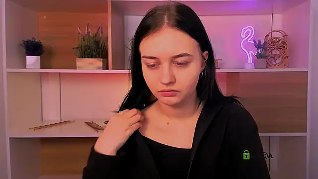 miki ti online show from November 7, 2025, 5:51 am