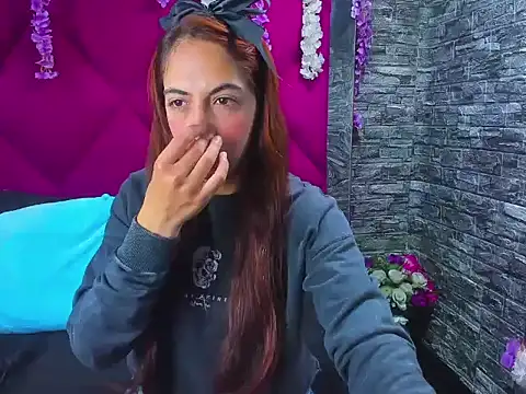 Snapshot of MariamGray1 chatting on October 25, 2025, 4:57 pm MariamGray1 online show from October 25, 2025, 4:57 pm