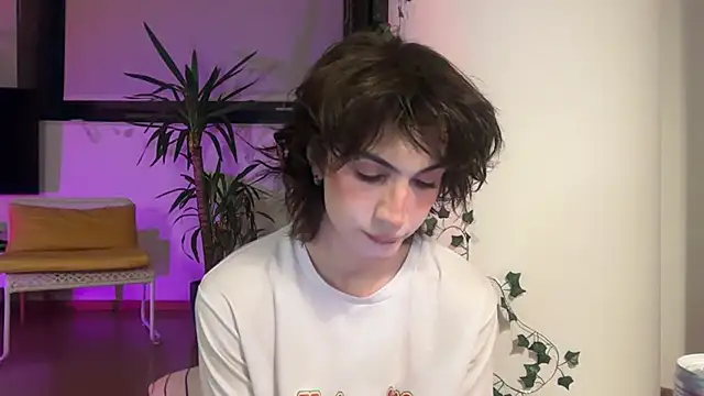 Snapshot of kira_yoshika9e chatting on February 8, 2026, 8:56 pm kira yoshika9e online show from February 8, 2026, 8:56 pm