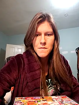 Snapshot of Skullmilf25 chatting on October 31, 2025, 2:51 pm Skullmilf25 online show from October 31, 2025, 2:51 pm