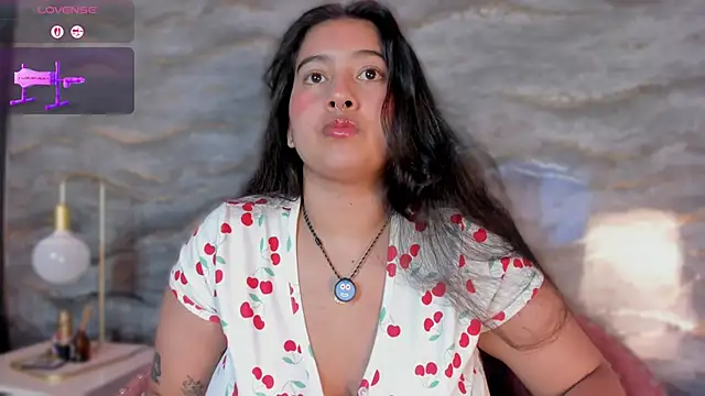 lilithst  online show from November 24, 2025, 8:41 pm