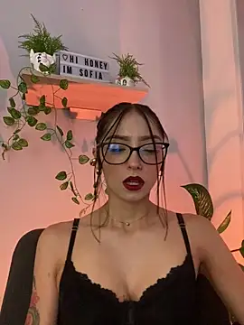Im sofiaaa online show from May 2, 2026, 2:38 am