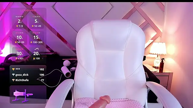 Snapshot of michelle_cutee_ chatting on January 17, 2026, 7:35 am michelle cutee online show from January 17, 2026, 7:35 am