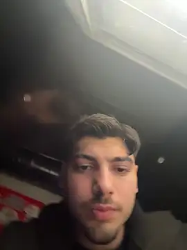 Snapshot of emir343475 chatting on October 24, 2025, 10:06 pm emir343475 online show from October 24, 2025, 10:06 pm