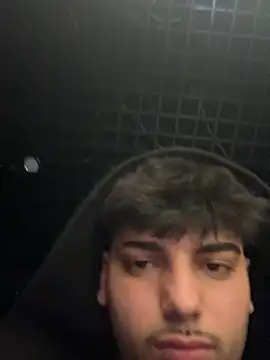 Snapshot of emir343475 chatting on April 3, 2026, 9:13 pm emir343475 online show from April 3, 2026, 9:13 pm