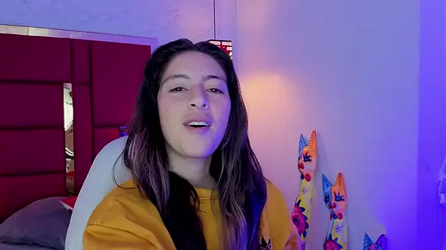 moon winy online show from April 3, 2026, 11:41 am