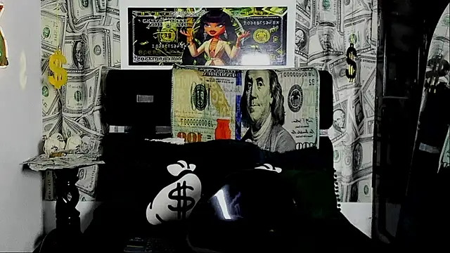 Snapshot of Latin_Doll13 chatting on October 26, 2025, 8:09 am Latin Doll13 online show from October 26, 2025, 8:09 am