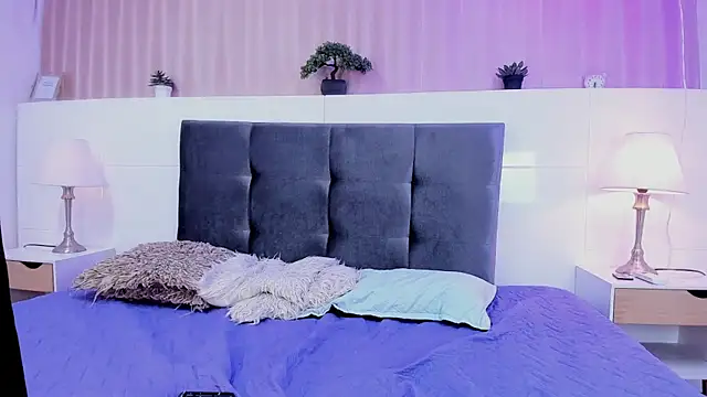 Anto Nella  online show from October 16, 2025, 2:18 pm