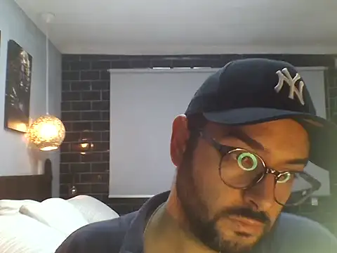 RickdeSP online show from November 18, 2025, 6:12 pm