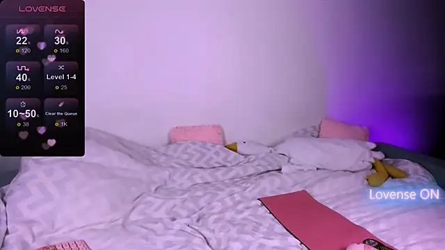 3 Cara Delfie 4 online show from December 15, 2025, 12:48 am