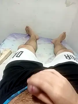 Snapshot of CuteAlexBoy chatting on February 15, 2026, 9:44 pm CuteAlexBoy online show from February 15, 2026, 9:44 pm