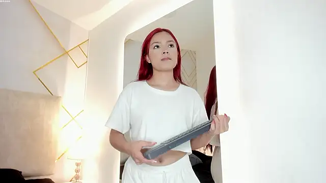 Martinaa Garcia online show from March 6, 2026, 7:21 pm