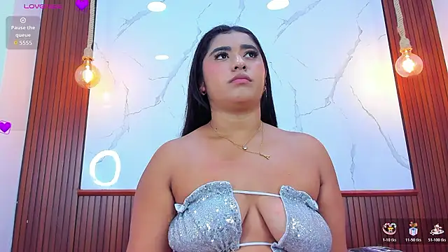 Sophiia 77 online show from February 13, 2026, 12:23 pm