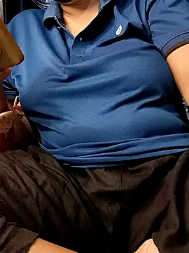 Snapshot of Fucking_Moni chatting on October 21, 2025, 6:52 pm Fucking Moni online show from October 21, 2025, 6:52 pm