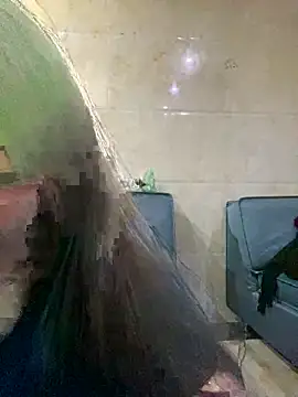 RanRan68 online show from December 15, 2025, 8:24 pm