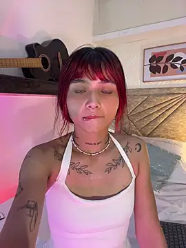 Emma duff online show from March 18, 2026, 7:39 pm