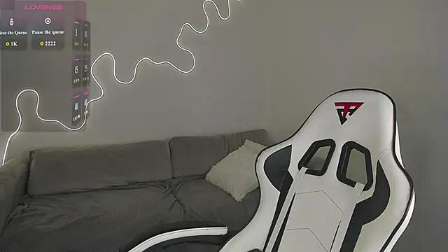 bella xx   online show from March 15, 2026, 3:23 am