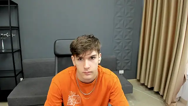 BradyFlint online show from May 13, 2026, 4:32 am