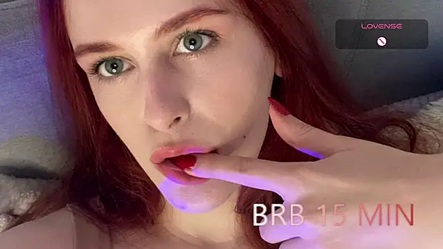 Veksal1a online show from March 8, 2026, 10:35 pm