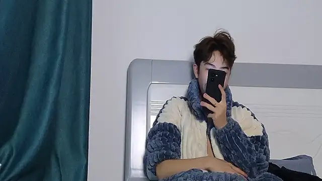 Snapshot of Stuffy-111 chatting on November 10, 2025, 7:46 pm Stuffy-111 online show from November 10, 2025, 7:46 pm