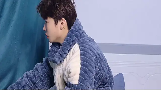 Snapshot of Stuffy-111 chatting on November 22, 2025, 10:47 am Stuffy-111 online show from November 22, 2025, 10:47 am