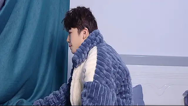 Snapshot of Stuffy-111 chatting on November 25, 2025, 11:21 am Stuffy-111 online show from November 25, 2025, 11:21 am