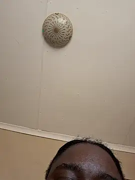 Snapshot of THASHATEEE chatting on October 26, 2025, 11:27 am THASHATEEE online show from October 26, 2025, 11:27 am