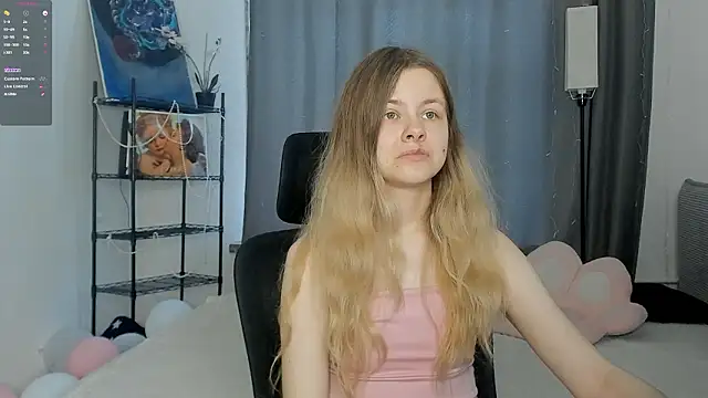 Snapshot of DreamSinder chatting on March 3, 2026, 6:08 am DreamSinder online show from March 3, 2026, 6:08 am