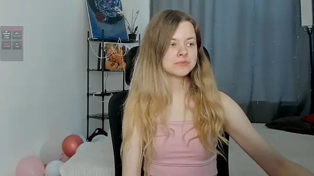 Snapshot of DreamSinder chatting on March 6, 2026, 6:10 am DreamSinder online show from March 6, 2026, 6:10 am