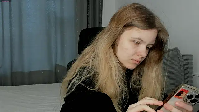 Snapshot of DreamSinder chatting on March 16, 2026, 6:28 am DreamSinder online show from March 16, 2026, 6:28 am