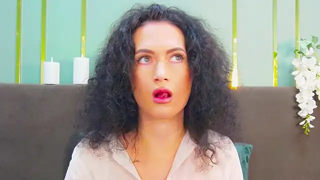 Snapshot of JaneWalch chatting on November 10, 2025, 10:47 am JaneWalch online show from November 10, 2025, 10:47 am