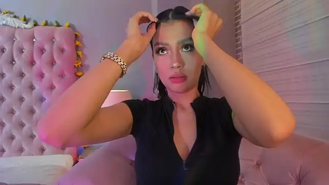 TanyaBello online show from March 8, 2026, 5:33 am