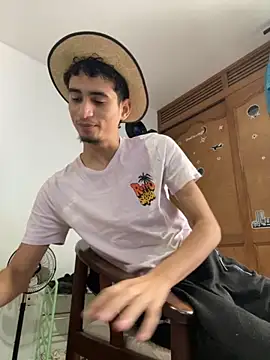 Snapshot of gsusss_feet chatting on November 15, 2025, 6:59 pm gsusss feet online show from November 15, 2025, 6:59 pm