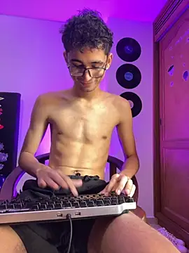 Snapshot of gsusss_feet chatting on November 26, 2025, 5:58 pm gsusss feet online show from November 26, 2025, 5:58 pm